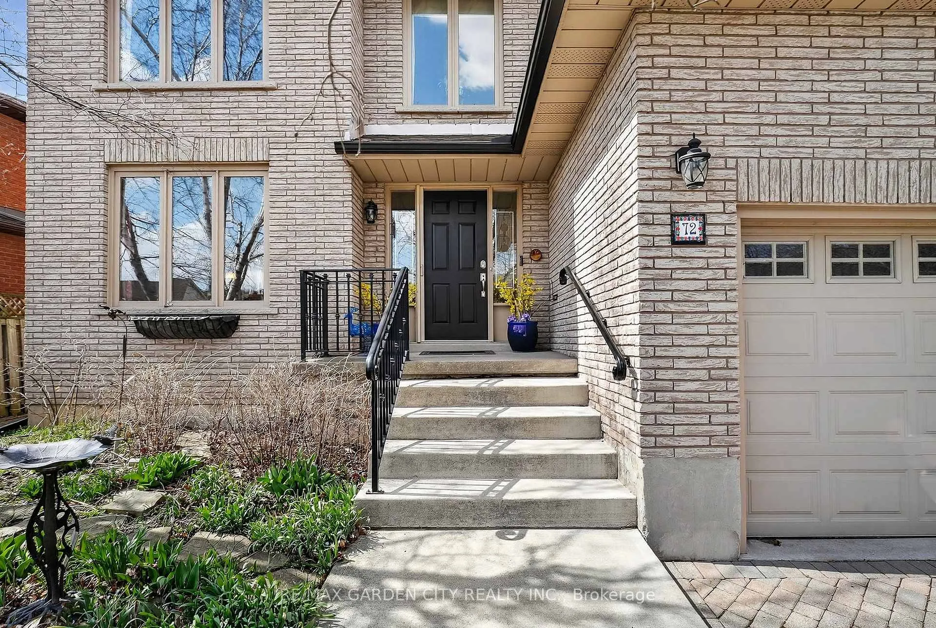 Photo 3 of 72 National Drive, Hamilton, Gershome — HOMEH