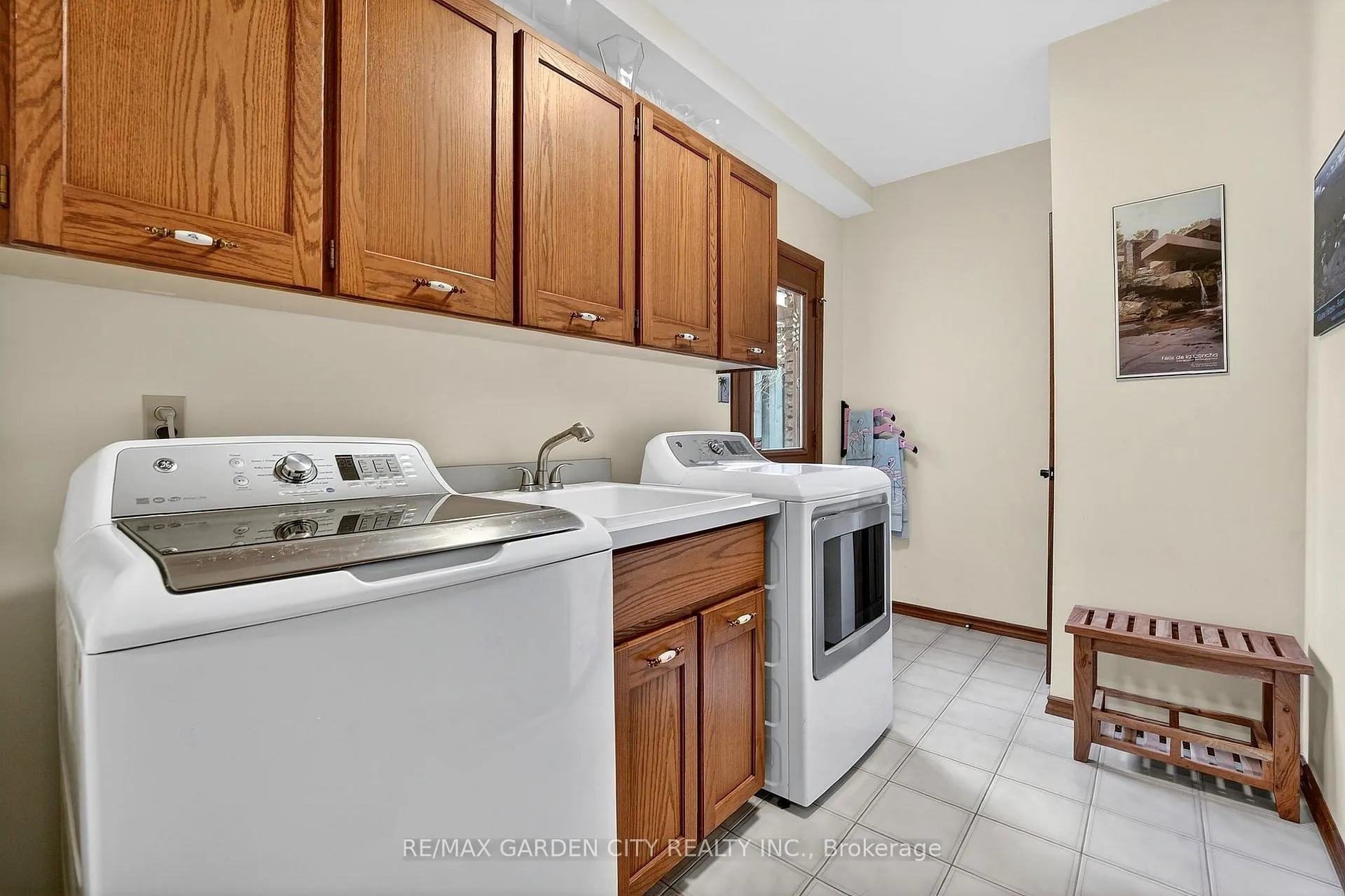 Photo 20 of 72 National Drive, Hamilton, Gershome — HOMEH