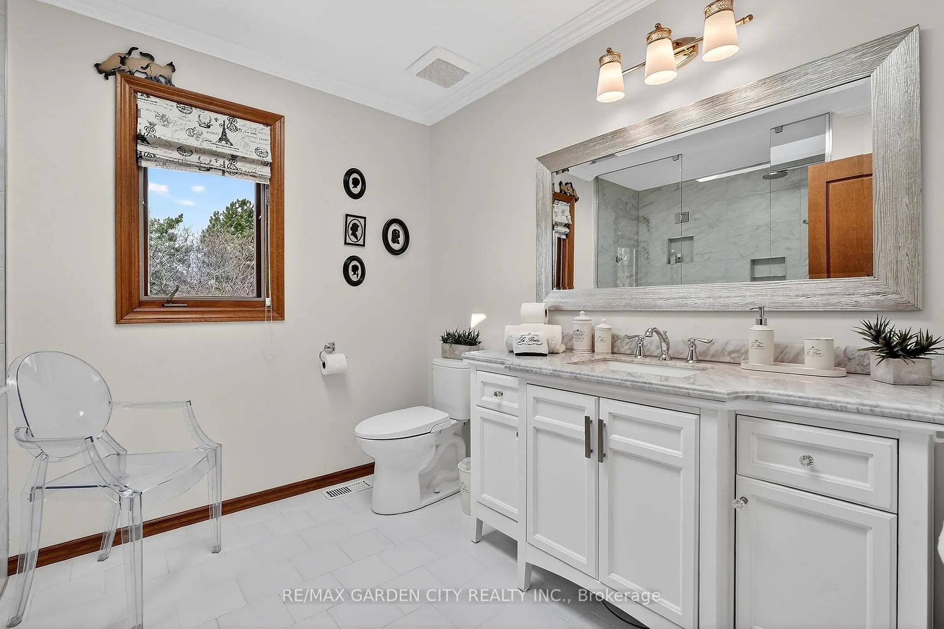 Photo 23 of 72 National Drive, Hamilton, Gershome — HOMEH