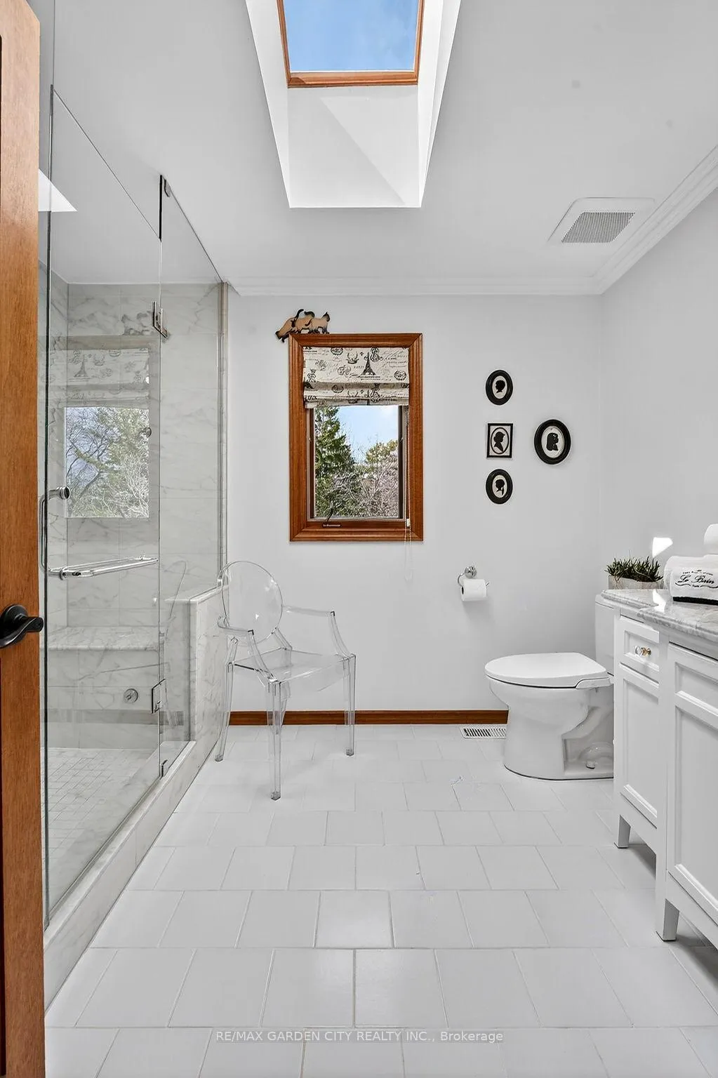 Photo 24 of 72 National Drive, Hamilton, Gershome — HOMEH