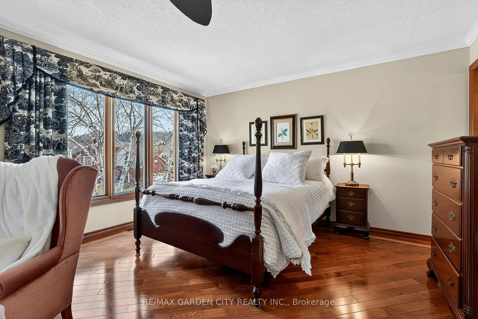 Photo 29 of 72 National Drive, Hamilton, Gershome — HOMEH