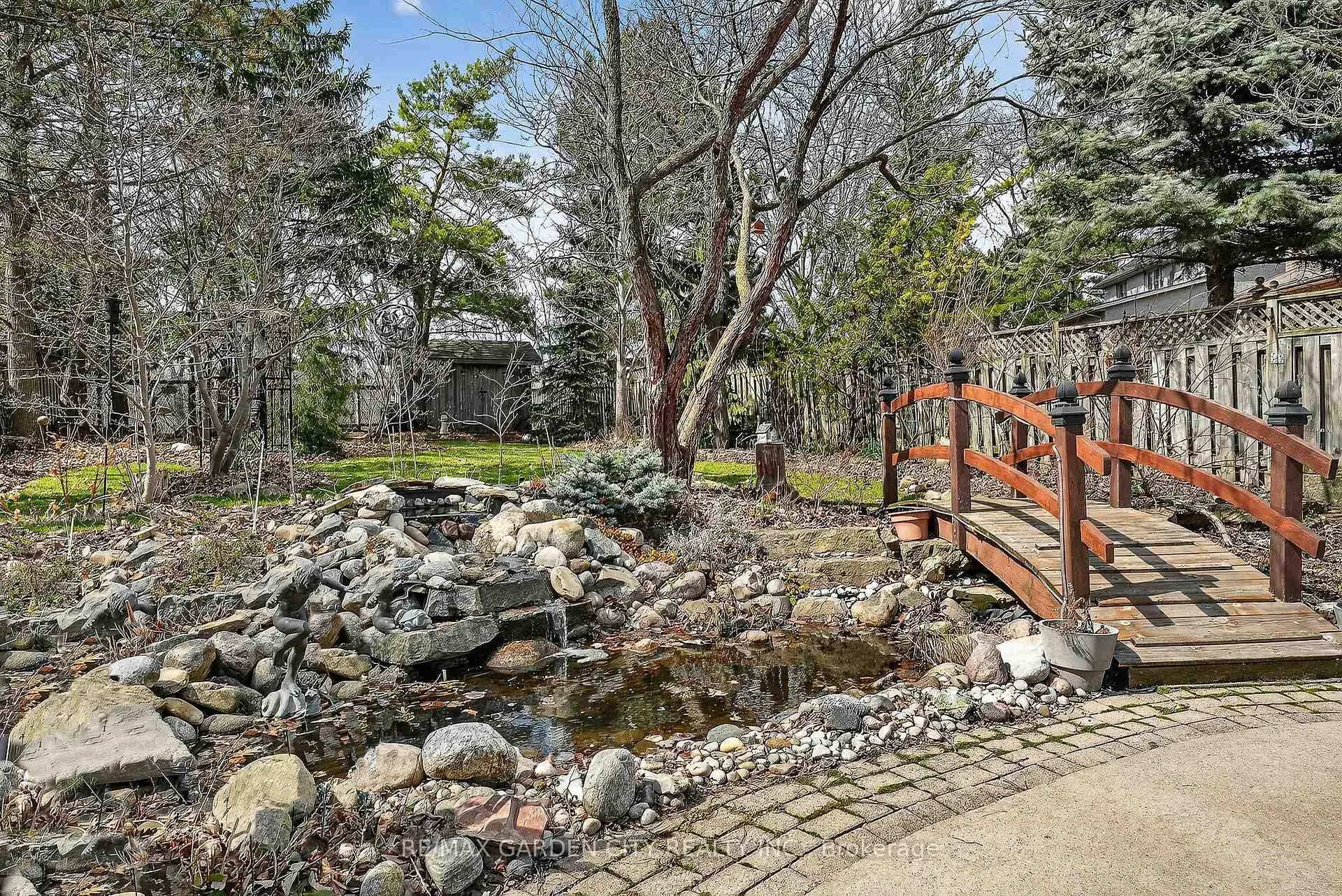 Photo 38 of 72 National Drive, Hamilton, Gershome — HOMEH