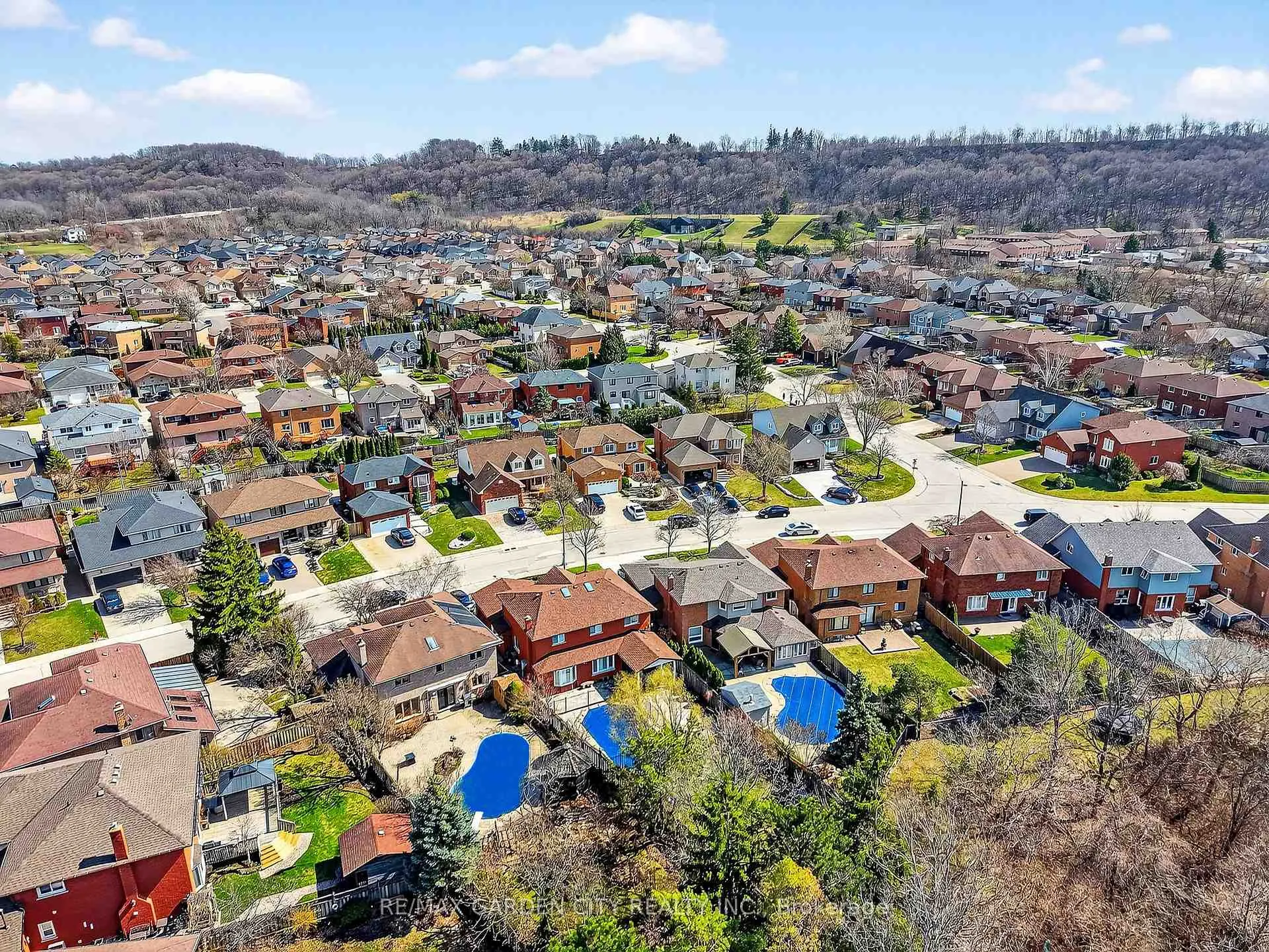 Photo 46 of 72 National Drive, Hamilton, Gershome — HOMEH