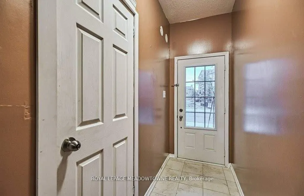 Photo 6 of 2384 Chevron Prince Path, Oshawa, Windfields — HOMEH