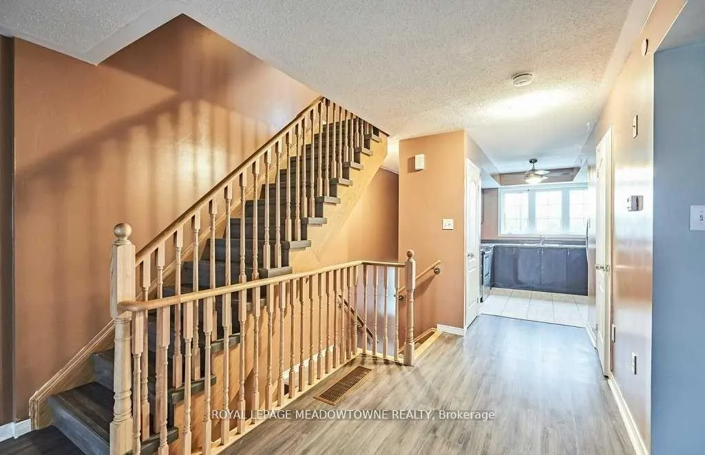Photo 11 of 2384 Chevron Prince Path, Oshawa, Windfields — HOMEH