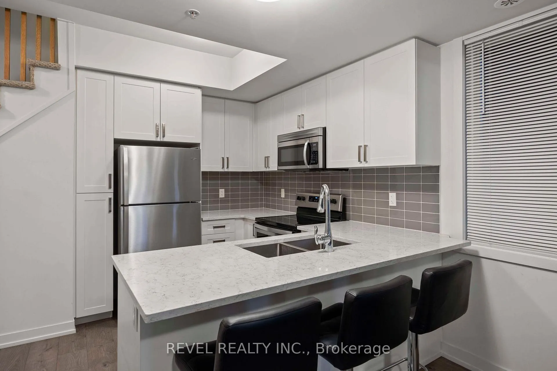 Photo 7 of Unit Unit #108, 1555 Kingston Road, Pickering, Town Centre — HOMEH