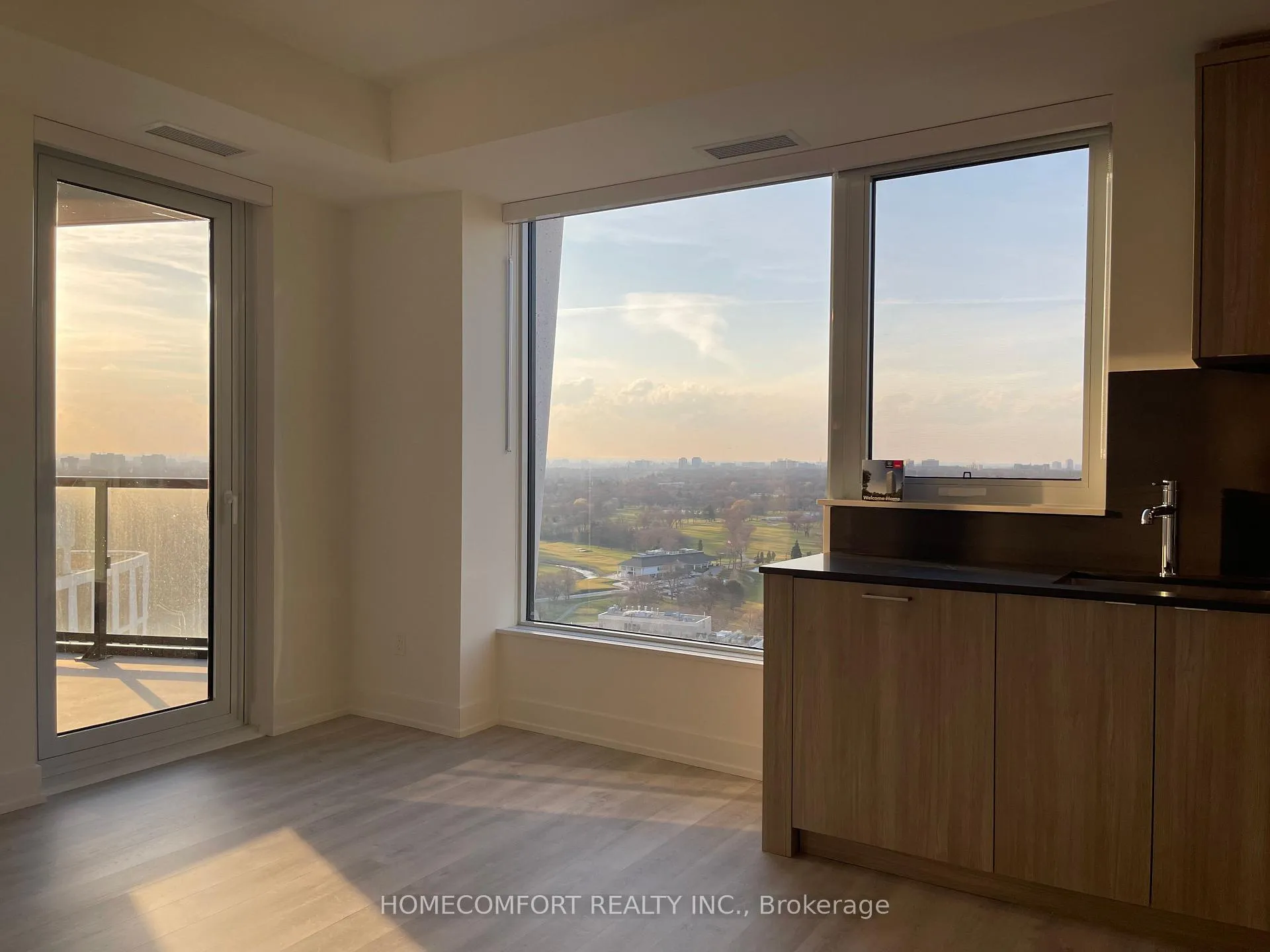 Photo 11 of Unit 2512, 60 Central Park Road Way, Etobicoke, Islington-City Centre West — HOMEH