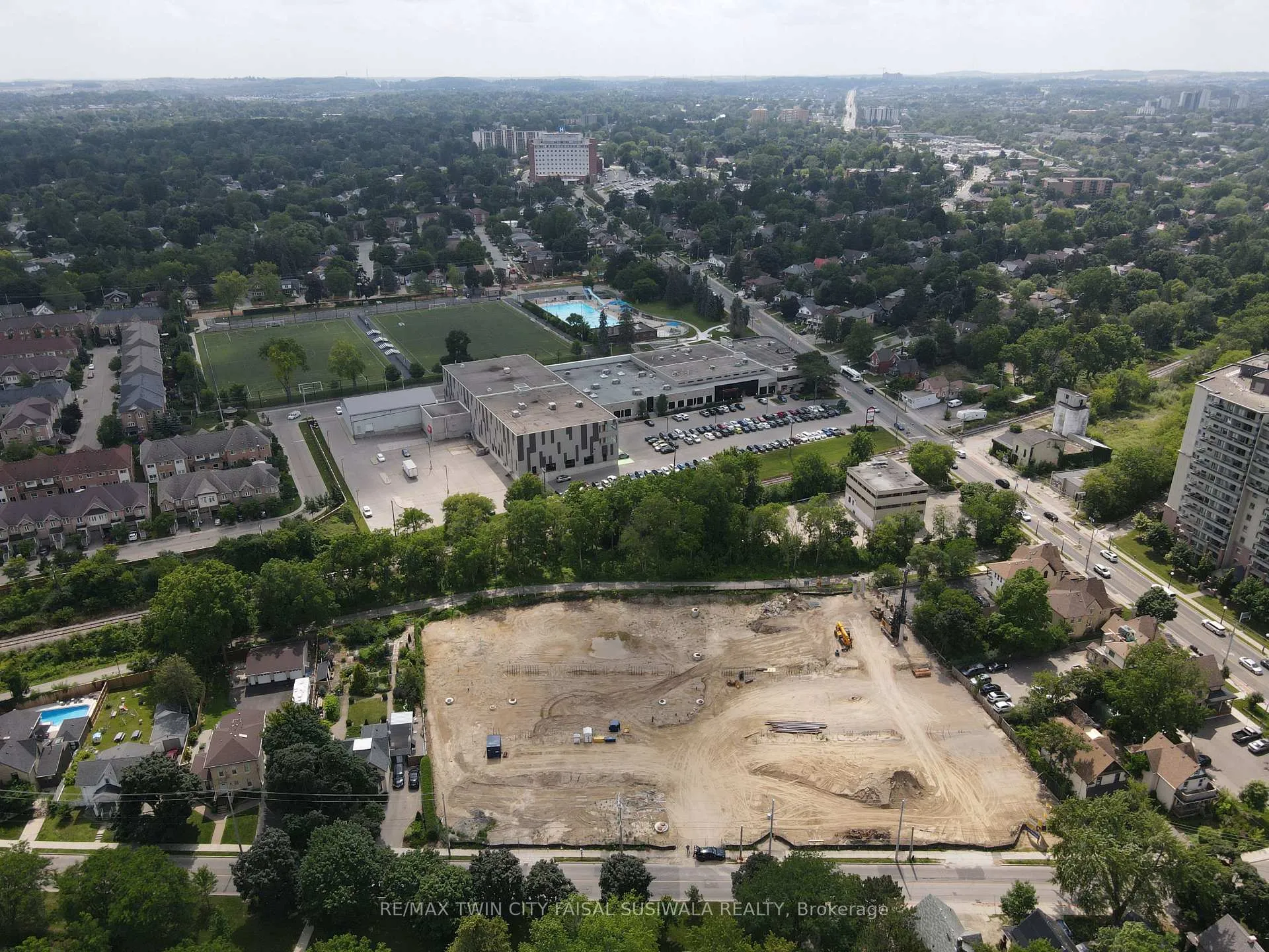 Photo 7 of Unit 94, 31 Mill Street, Kitchener — HOMEH