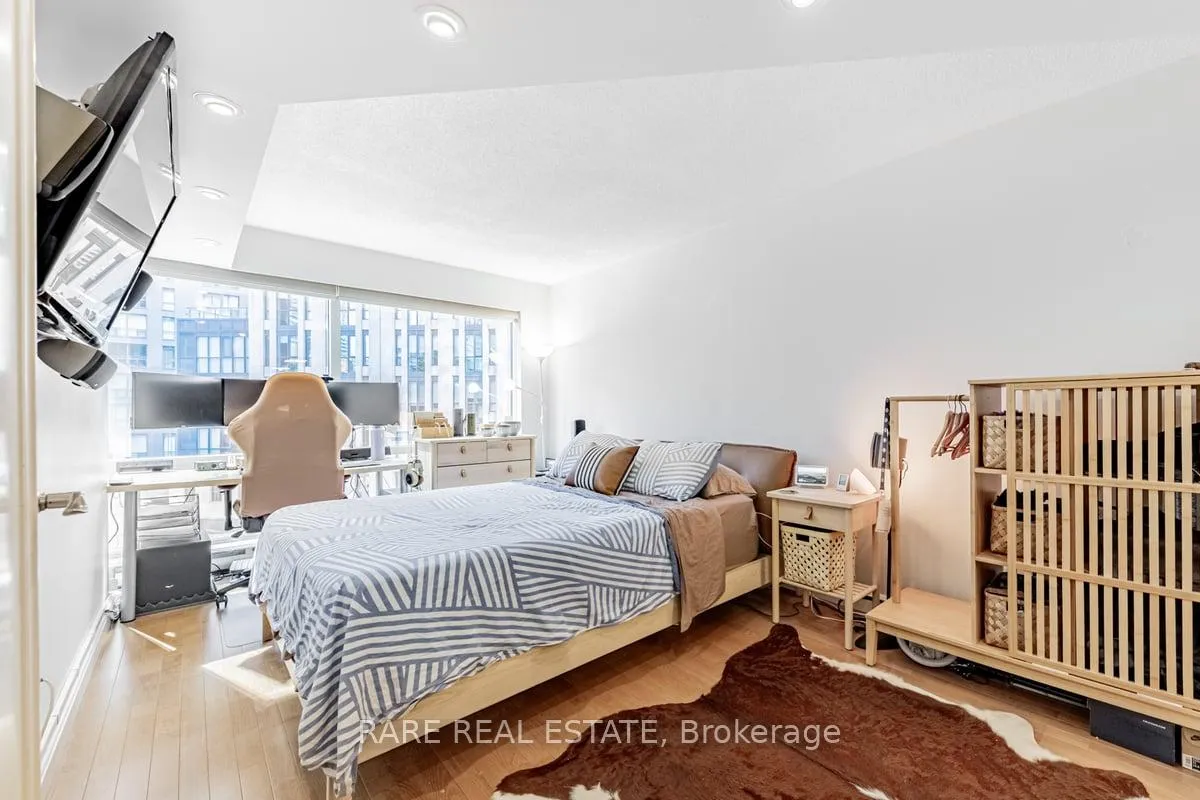 Photo 9 of Unit 310, 1001 Bay Street, Toronto, Bay Street Corridor — HOMEH