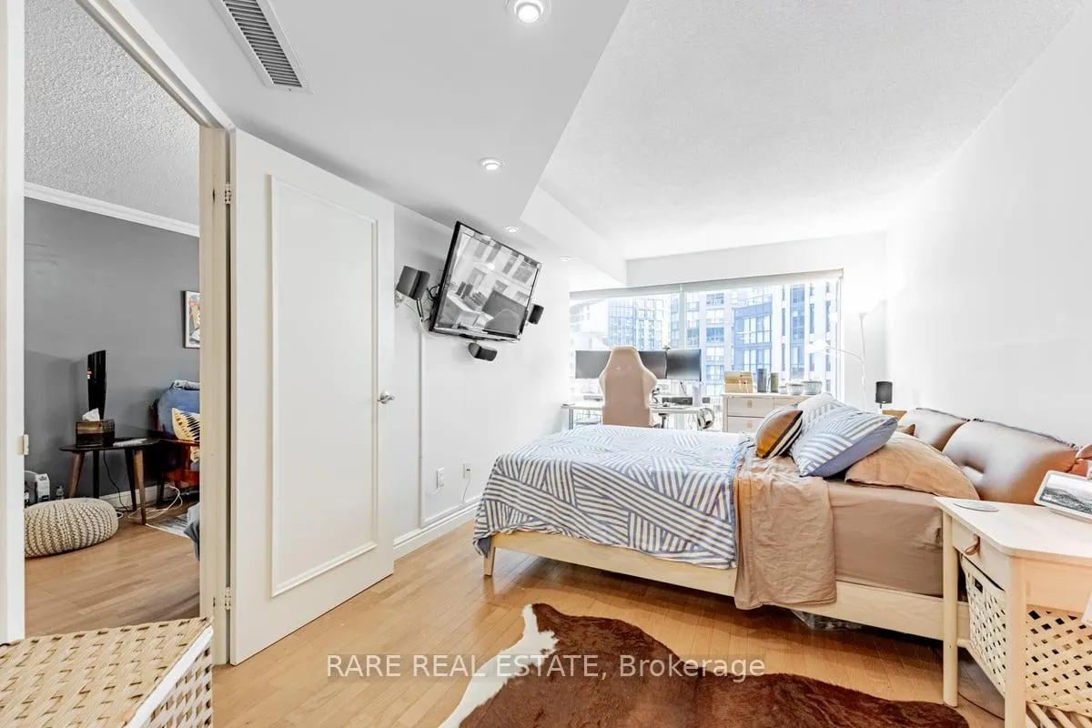Photo 10 of Unit 310, 1001 Bay Street, Toronto, Bay Street Corridor — HOMEH