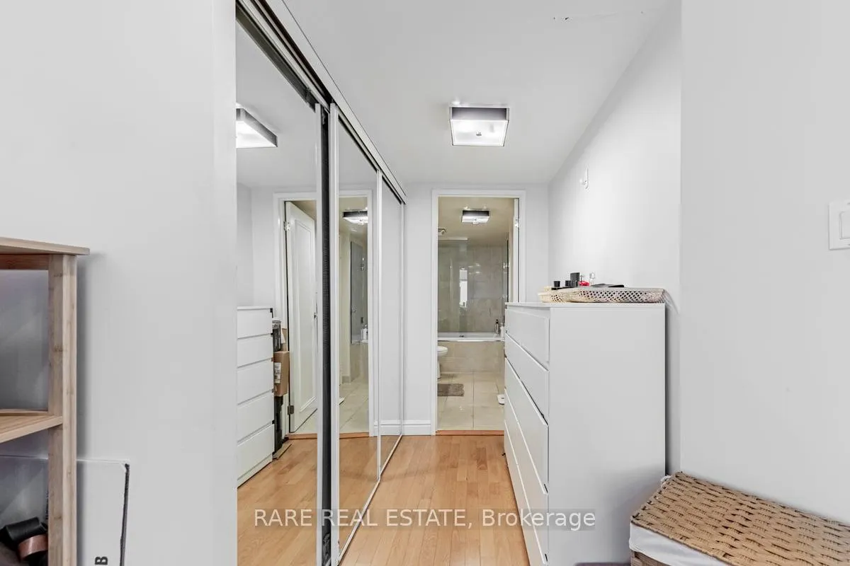 Photo 12 of Unit 310, 1001 Bay Street, Toronto, Bay Street Corridor — HOMEH