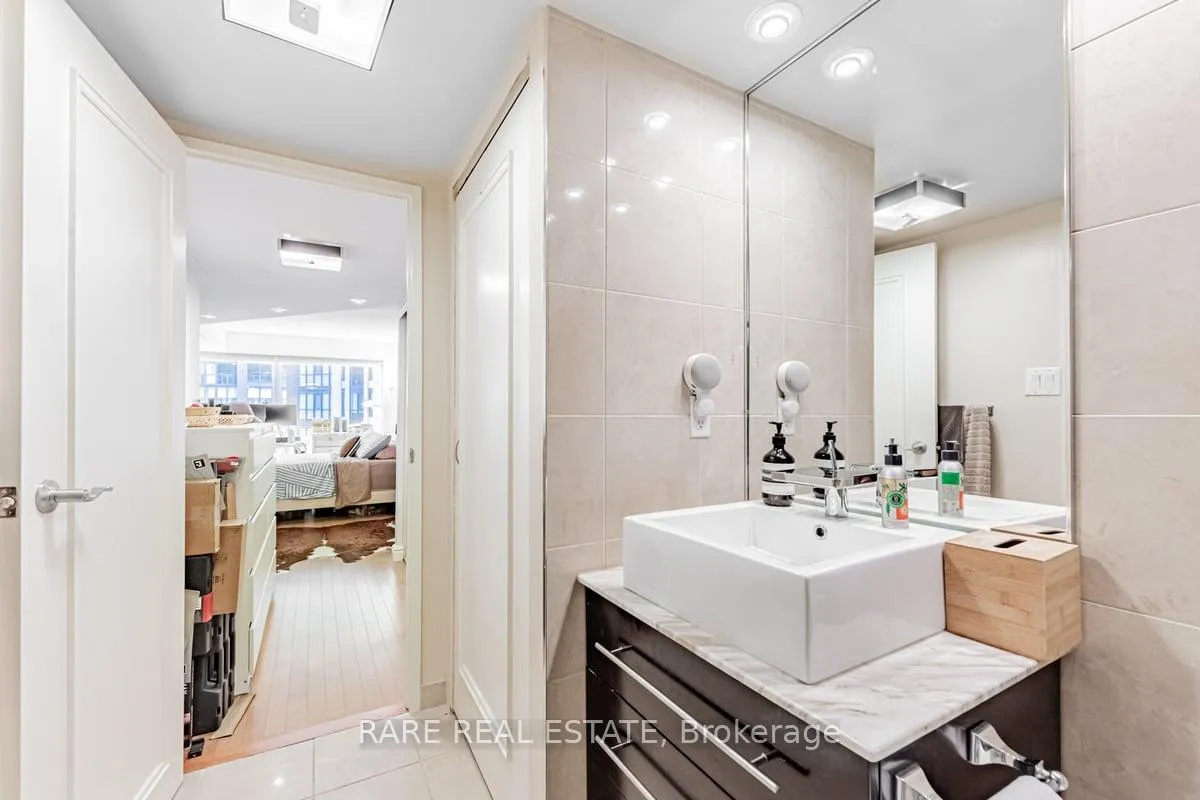 Photo 15 of Unit 310, 1001 Bay Street, Toronto, Bay Street Corridor — HOMEH
