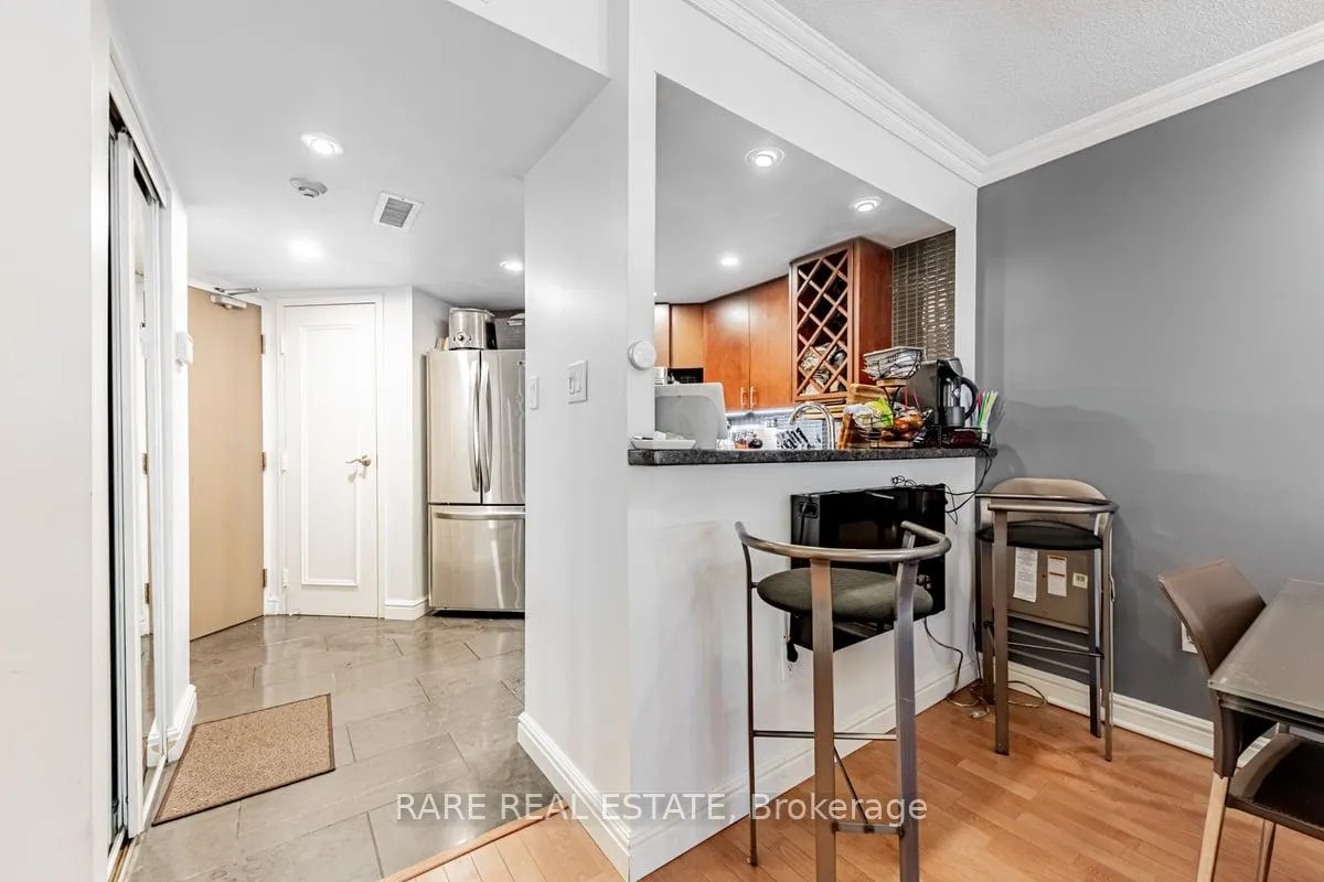 Photo 16 of Unit 310, 1001 Bay Street, Toronto, Bay Street Corridor — HOMEH