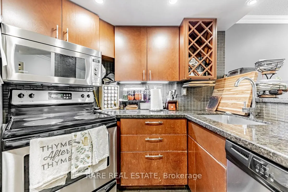 Photo 18 of Unit 310, 1001 Bay Street, Toronto, Bay Street Corridor — HOMEH