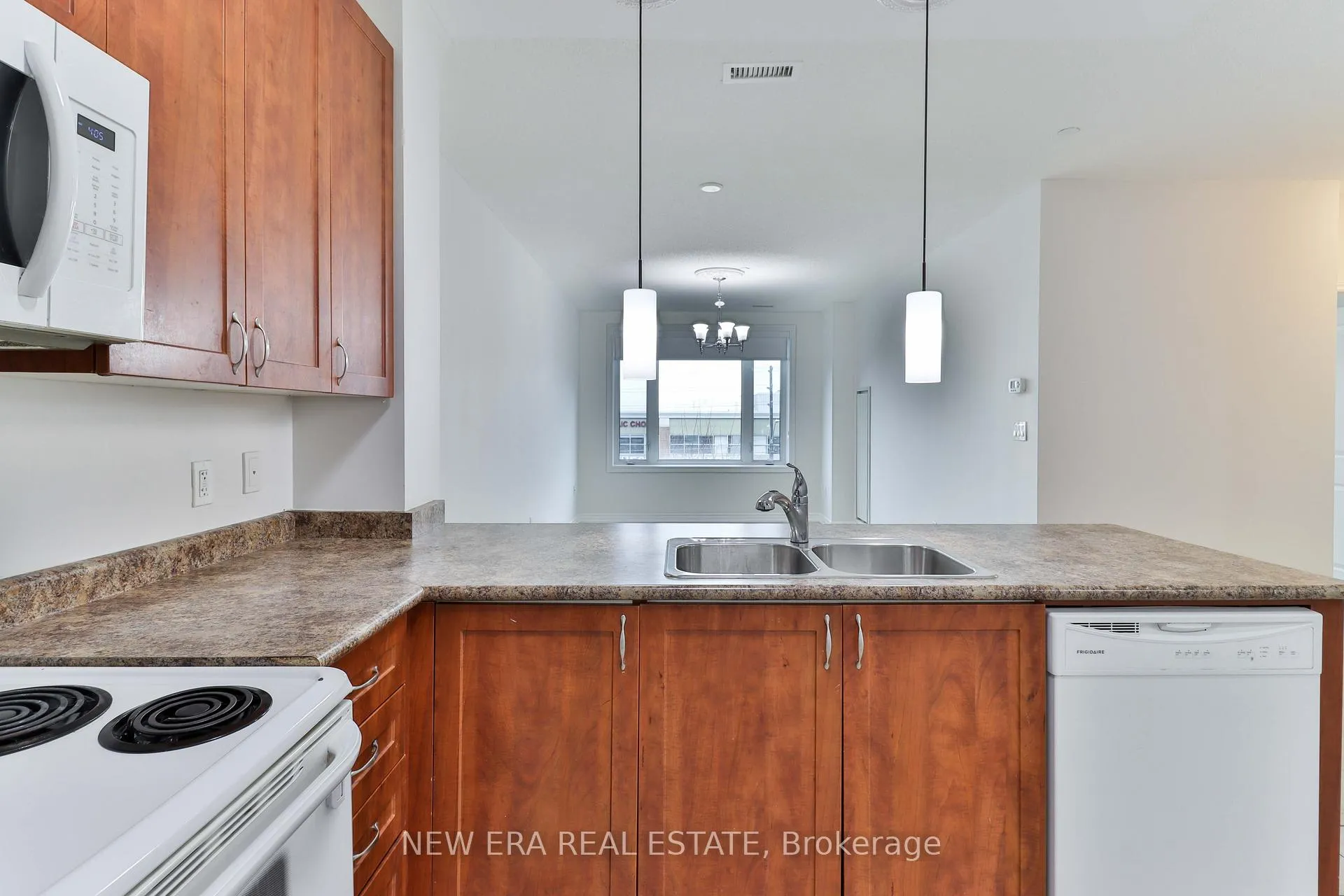 Photo 8 of Unit 320, 7400 Markham Road, Markham, Middlefield — HOMEH