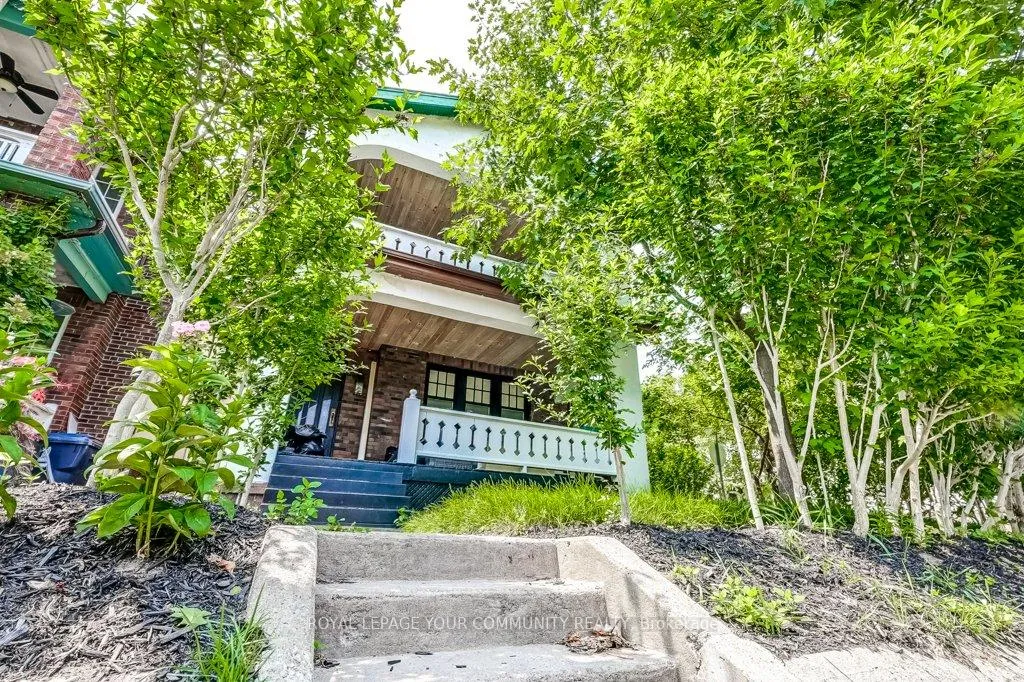 Photo 1 of Unit 2, 42 Wineva Avenue, Toronto, The Beaches — HOMEH