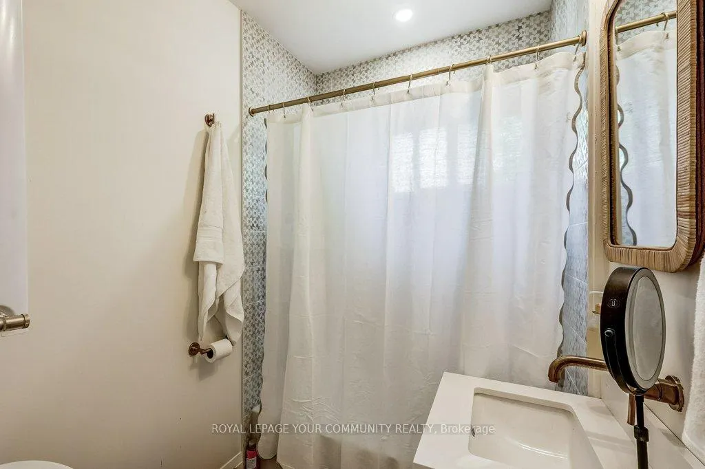 Photo 23 of Unit 2, 42 Wineva Avenue, Toronto, The Beaches — HOMEH