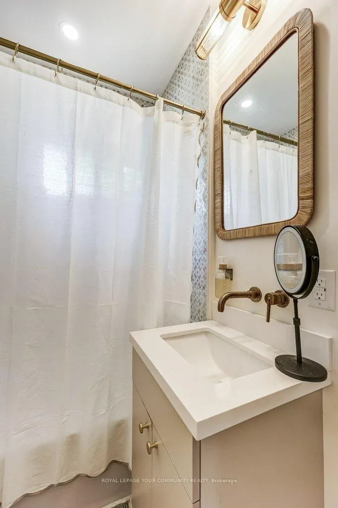 Photo 24 of Unit 2, 42 Wineva Avenue, Toronto, The Beaches — HOMEH