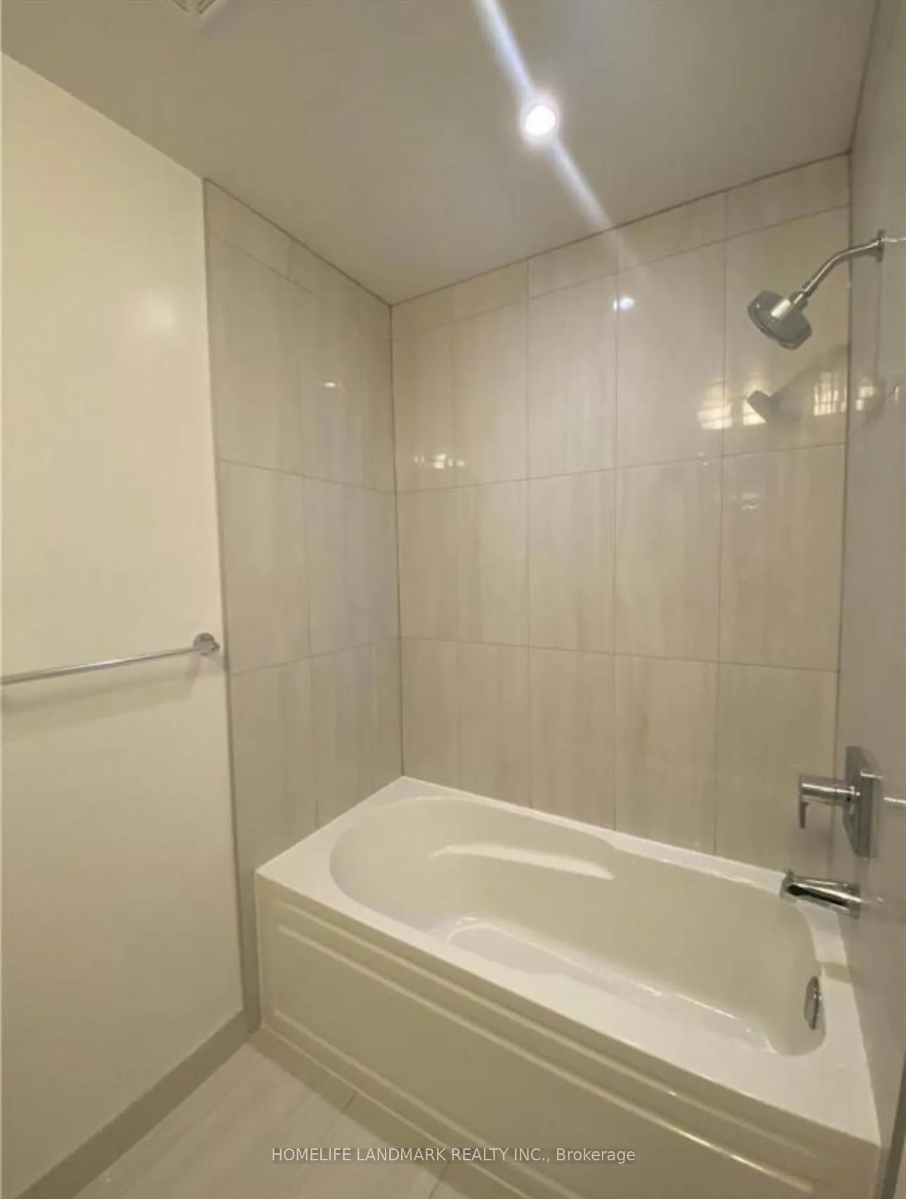 Photo 4 of Unit 3505, 955 Bay Street, Toronto, Bay Street Corridor — HOMEH