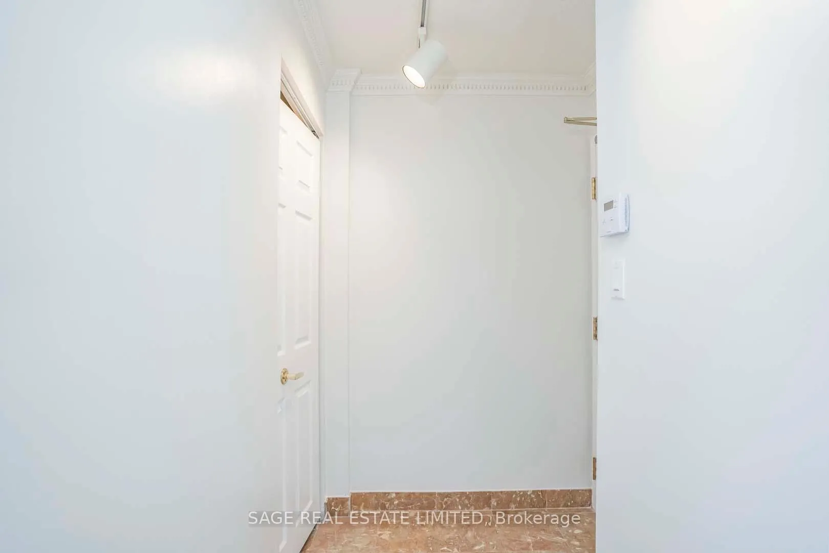 Photo 4 of Unit 201, 270 Queens Quay W, Toronto, Waterfront Communities — HOMEH