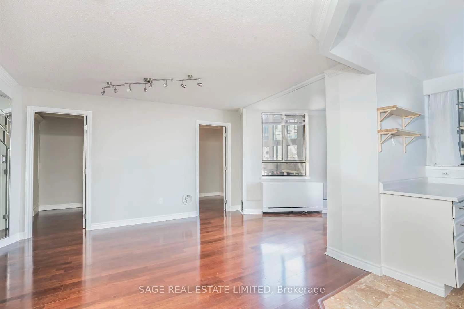 Photo 5 of Unit 201, 270 Queens Quay W, Toronto, Waterfront Communities — HOMEH