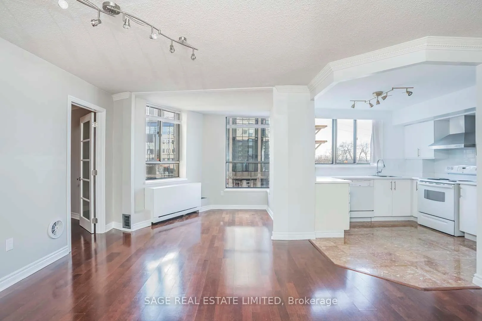 Photo 6 of Unit 201, 270 Queens Quay W, Toronto, Waterfront Communities — HOMEH