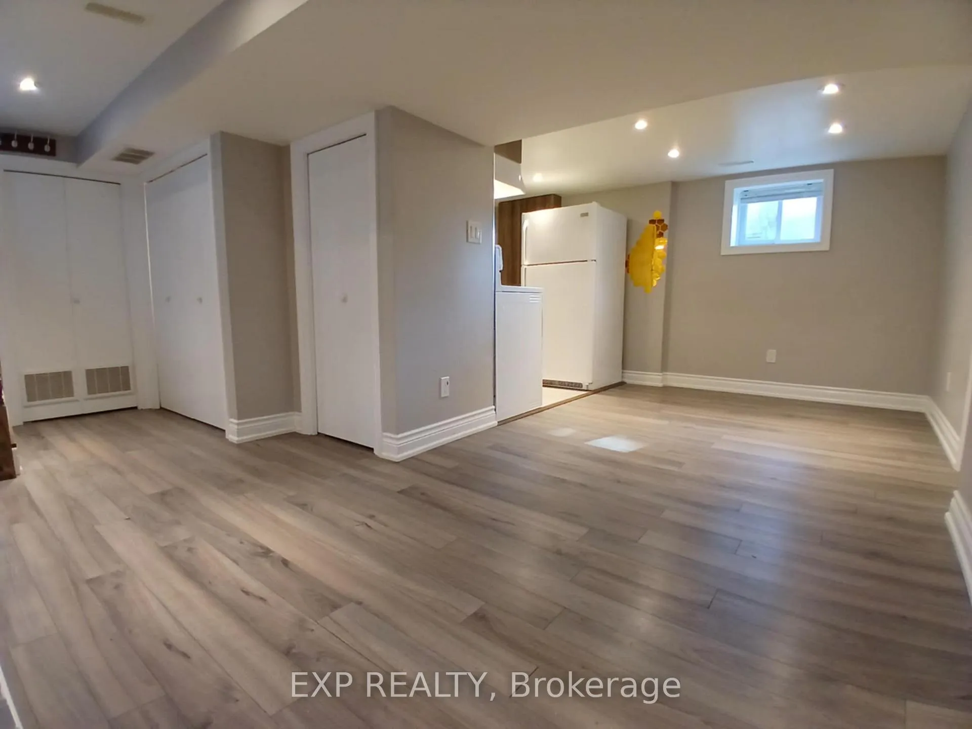 Photo 4 of Unit Lower Level, 6 Dunkirk Road, Toronto, Danforth Village-East York — HOMEH