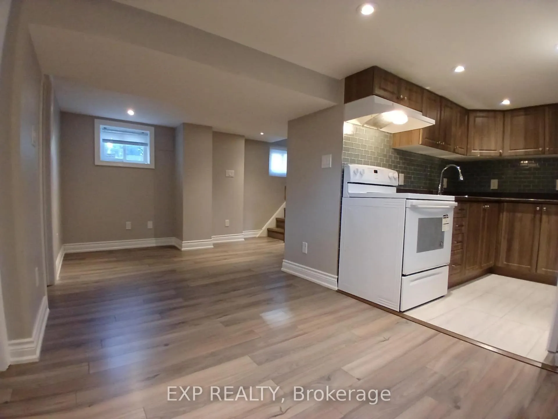 Photo 5 of Unit Lower Level, 6 Dunkirk Road, Toronto, Danforth Village-East York — HOMEH