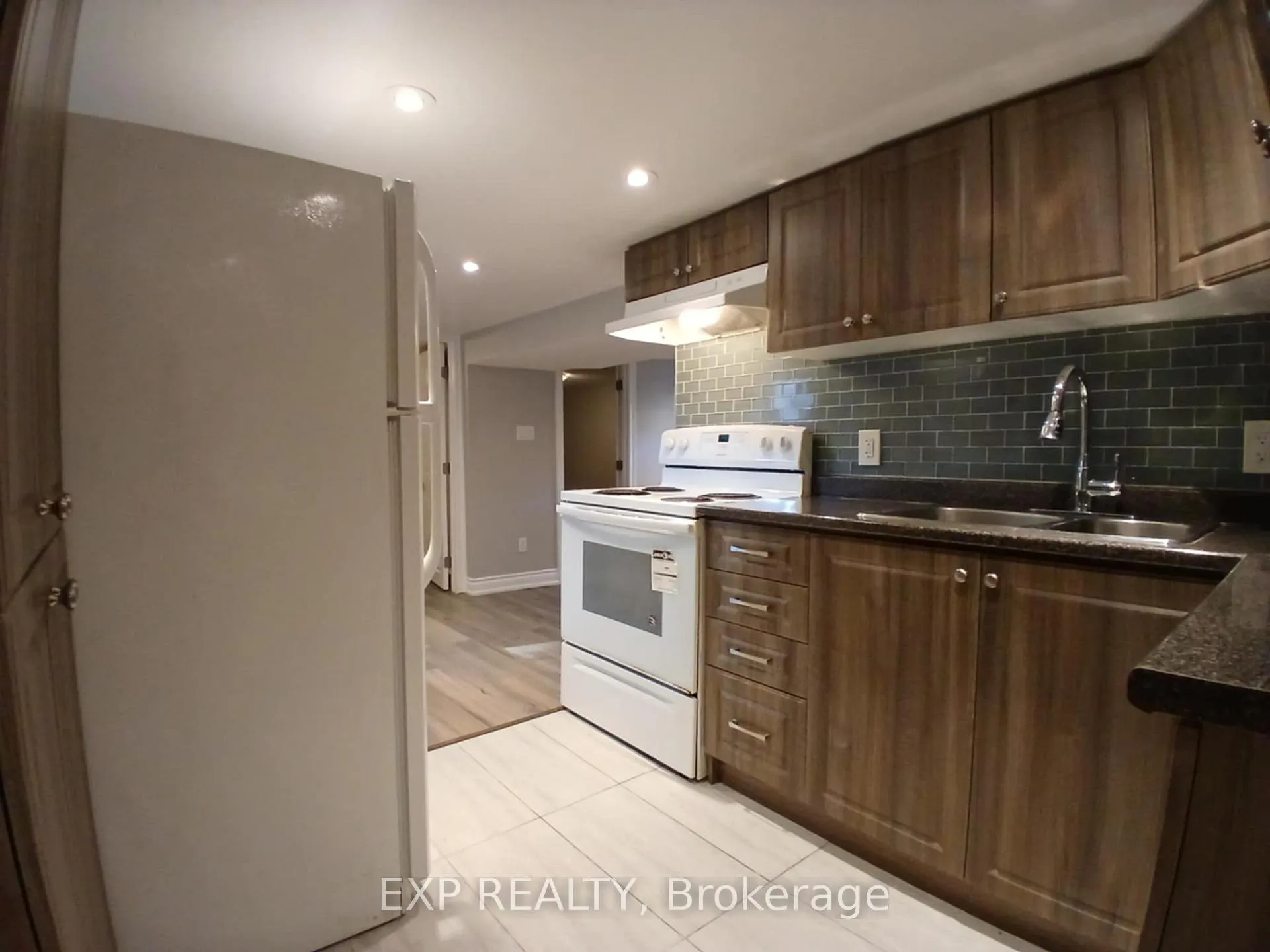 Photo 6 of Unit Lower Level, 6 Dunkirk Road, Toronto, Danforth Village-East York — HOMEH
