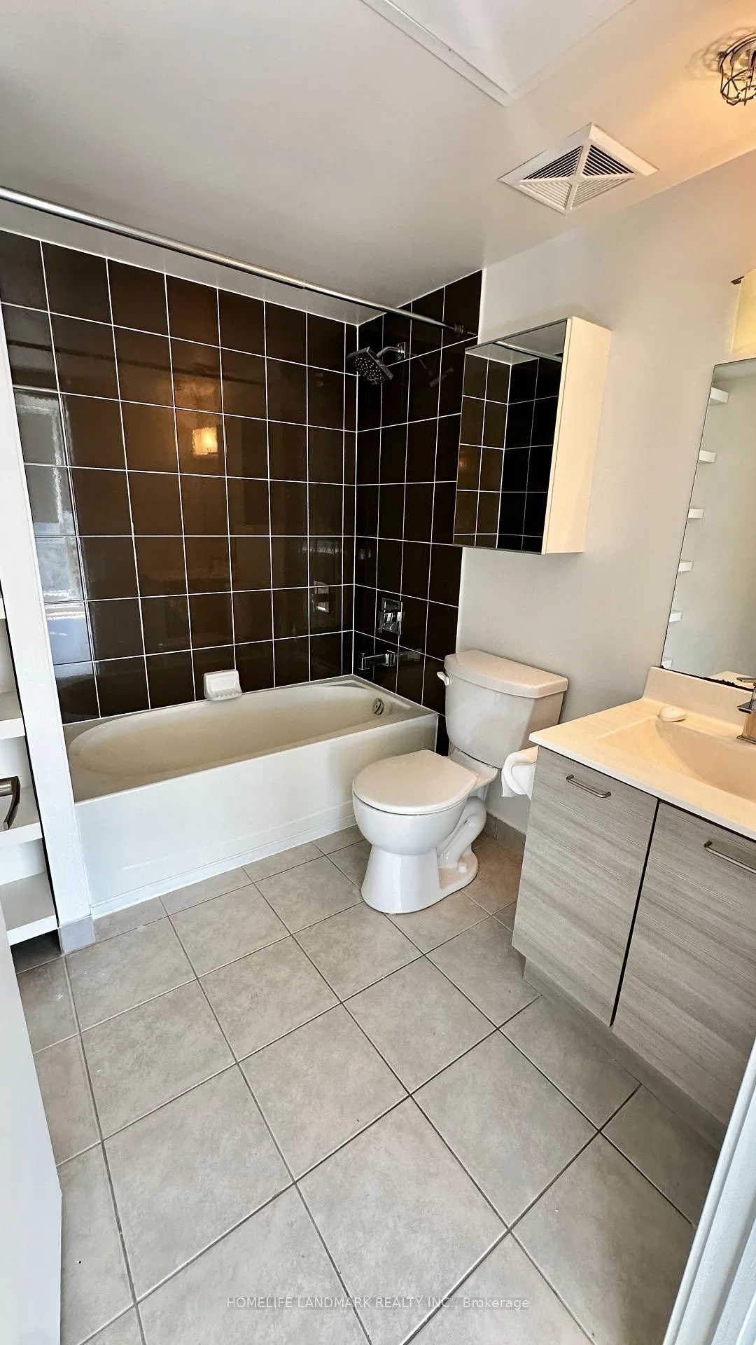 Photo 11 of Unit 519, 20 Joe Shuster Way, Toronto, Niagara — HOMEH