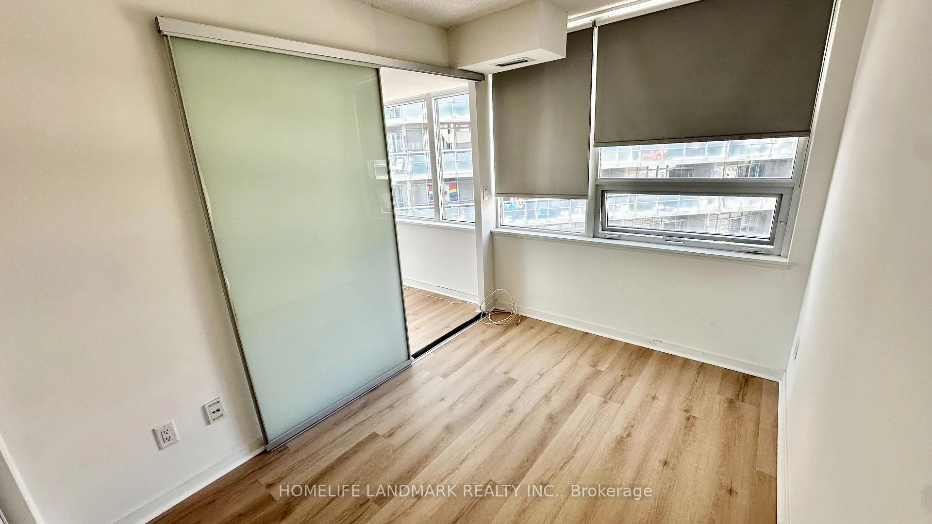 Photo 14 of Unit 519, 20 Joe Shuster Way, Toronto, Niagara — HOMEH