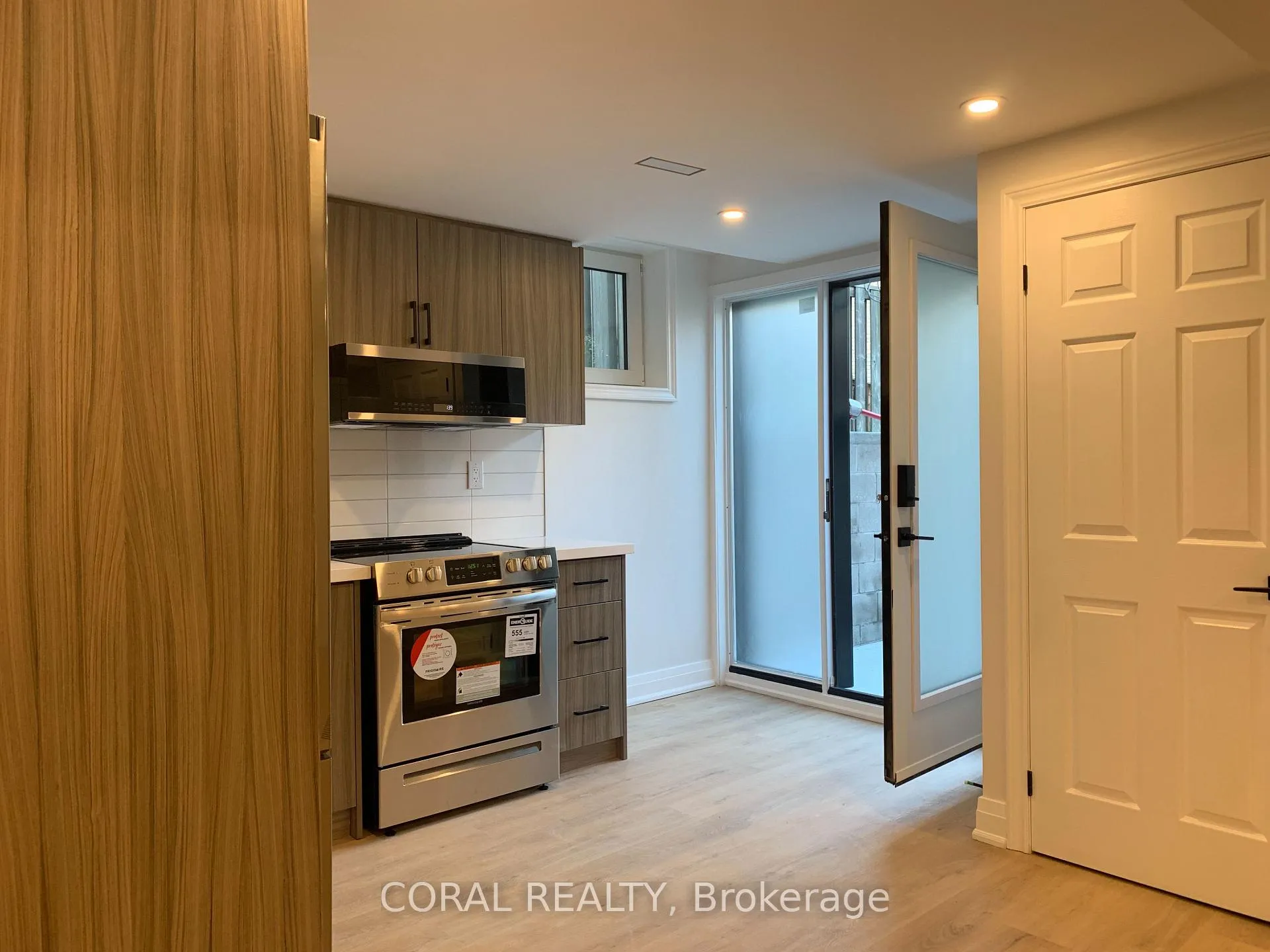 Photo 4 of Unit Lower Only, 1606 Orion Court, Pickering, Amberlea — HOMEH