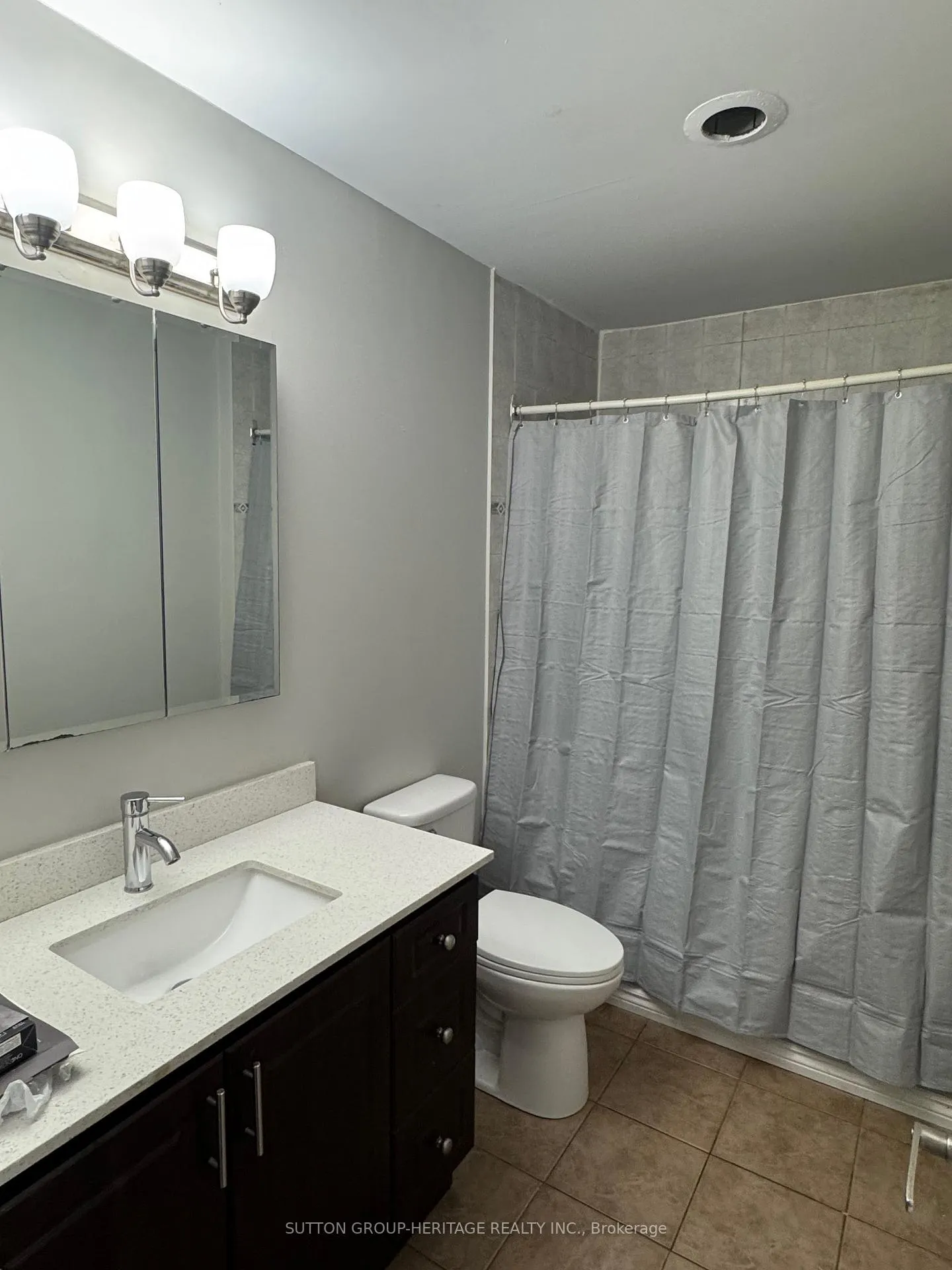 Photo 7 of 1928 Valley Farm Road, Pickering, Town Centre — HOMEH