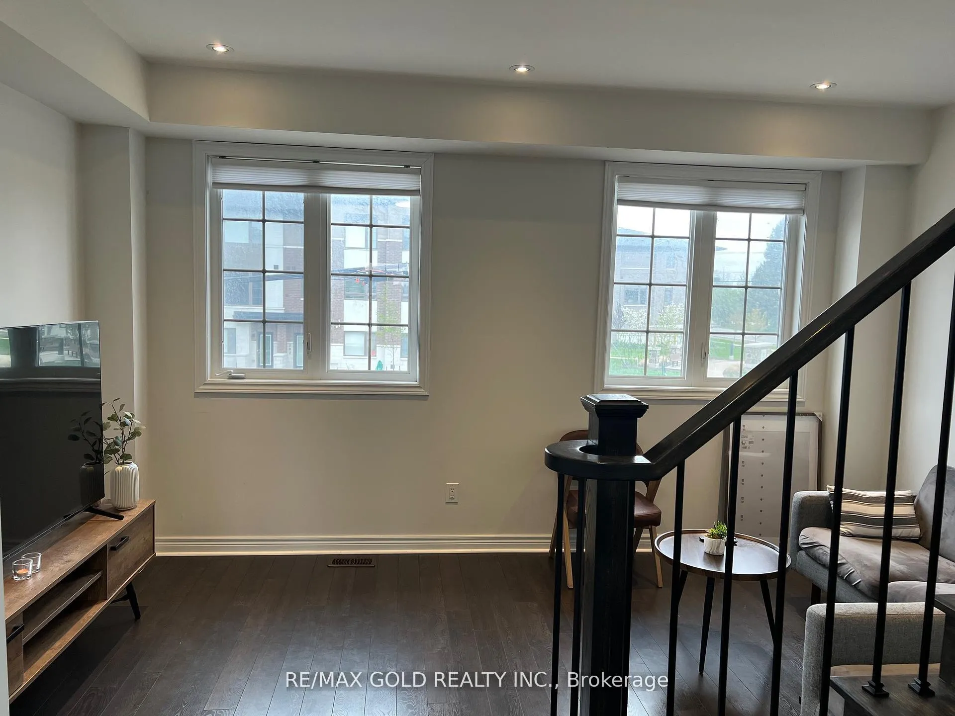 Photo 5 of Unit 23, 285 Finch Avenue, Pickering, Rouge Park — HOMEH