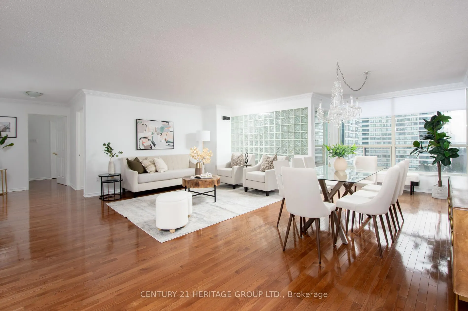 Photo 3 of Unit 1402, 1 Clark Avenue W, Vaughan, Crestwood-Springfarm-Yorkhill — HOMEH