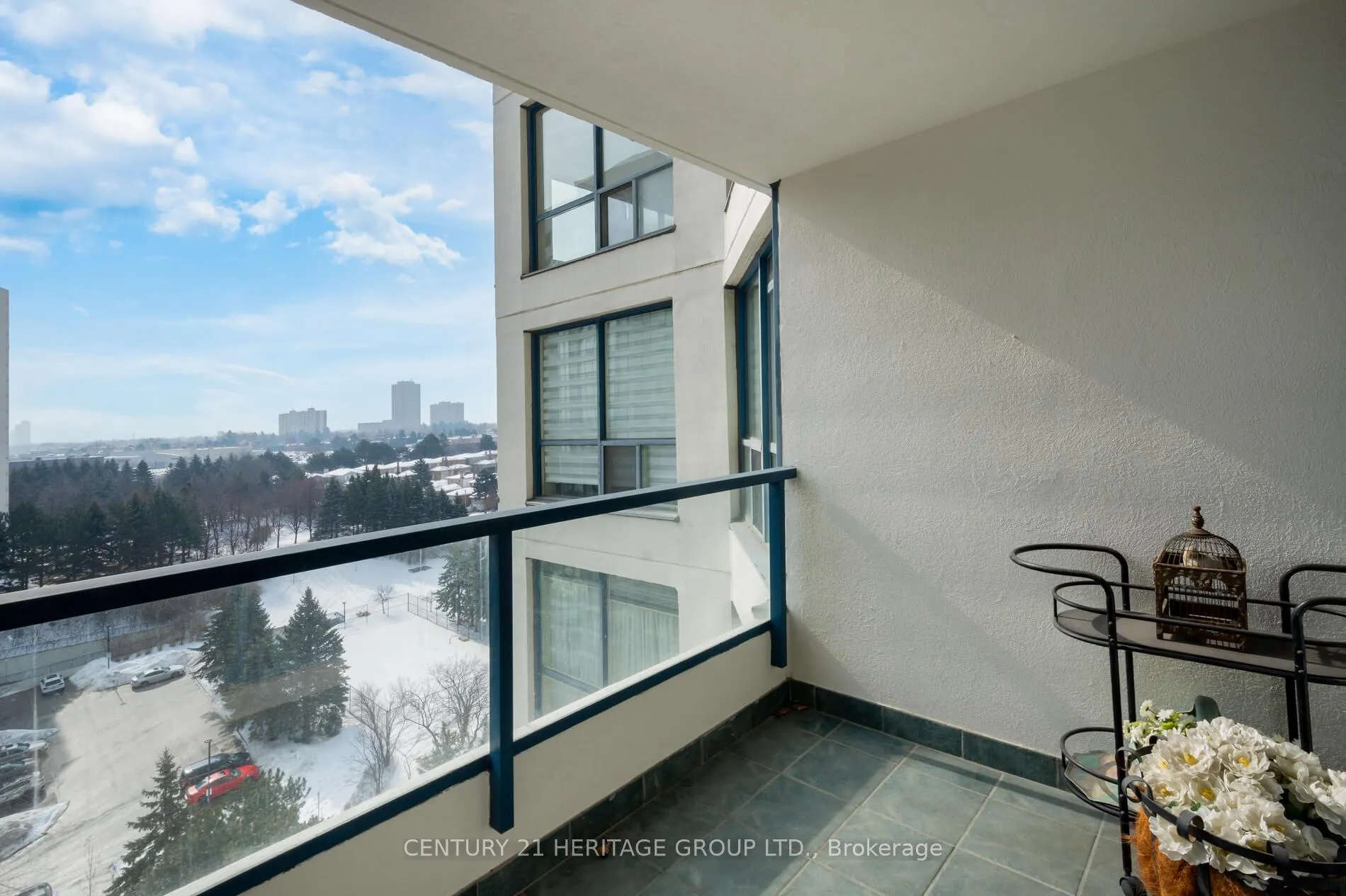 Photo 19 of Unit 1402, 1 Clark Avenue W, Vaughan, Crestwood-Springfarm-Yorkhill — HOMEH
