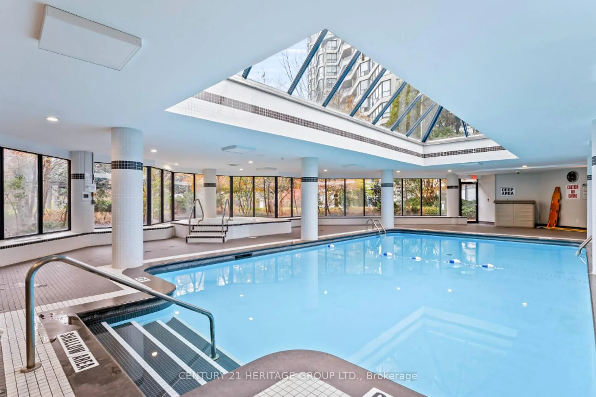 Photo 21 of Unit 1402, 1 Clark Avenue W, Vaughan, Crestwood-Springfarm-Yorkhill — HOMEH