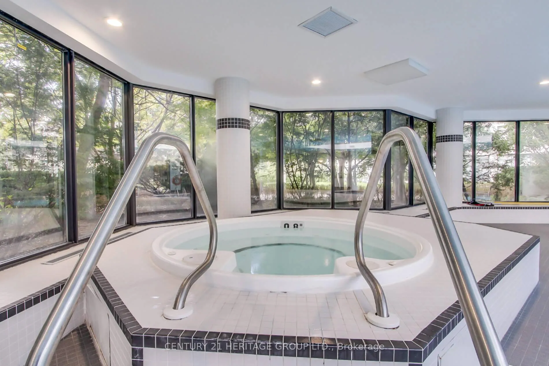 Photo 22 of Unit 1402, 1 Clark Avenue W, Vaughan, Crestwood-Springfarm-Yorkhill — HOMEH