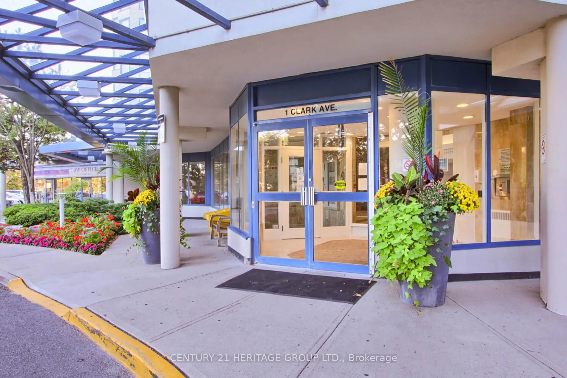 Photo 27 of Unit 1402, 1 Clark Avenue W, Vaughan, Crestwood-Springfarm-Yorkhill — HOMEH
