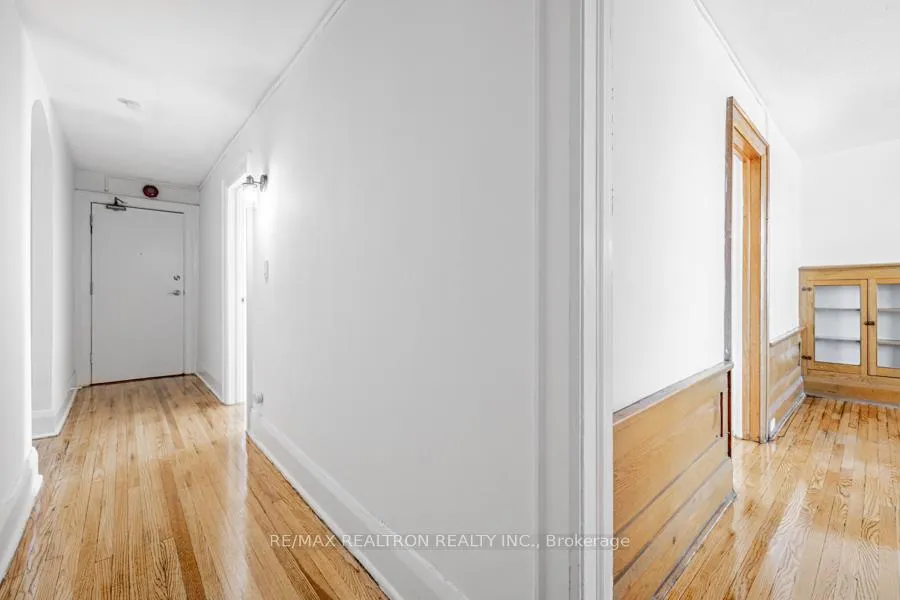 Photo 10 of Unit 17, 6 Kingston Road, Toronto, Woodbine Corridor — HOMEH