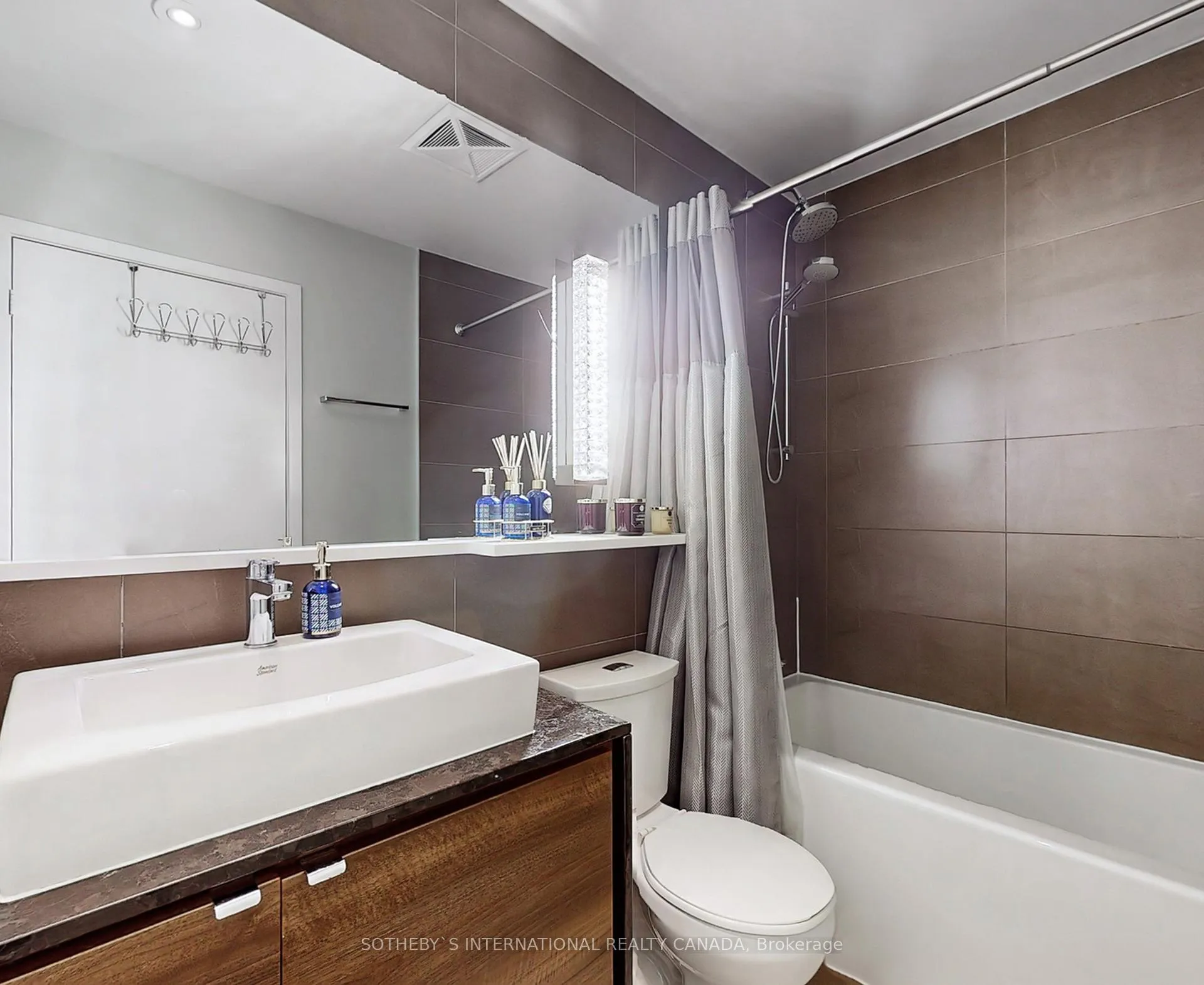 Photo 23 of Unit 2916, 121 McMahon Drive, North York, Bayview Village — HOMEH