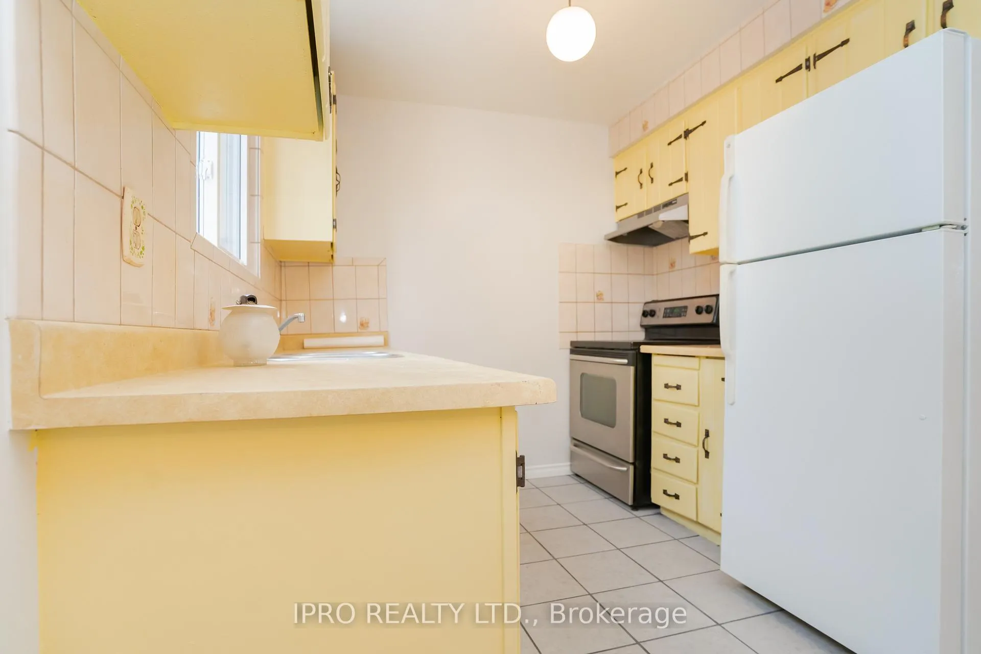 Photo 15 of Unit 20, 19 Celeste Drive, Scarborough, Guildwood — HOMEH