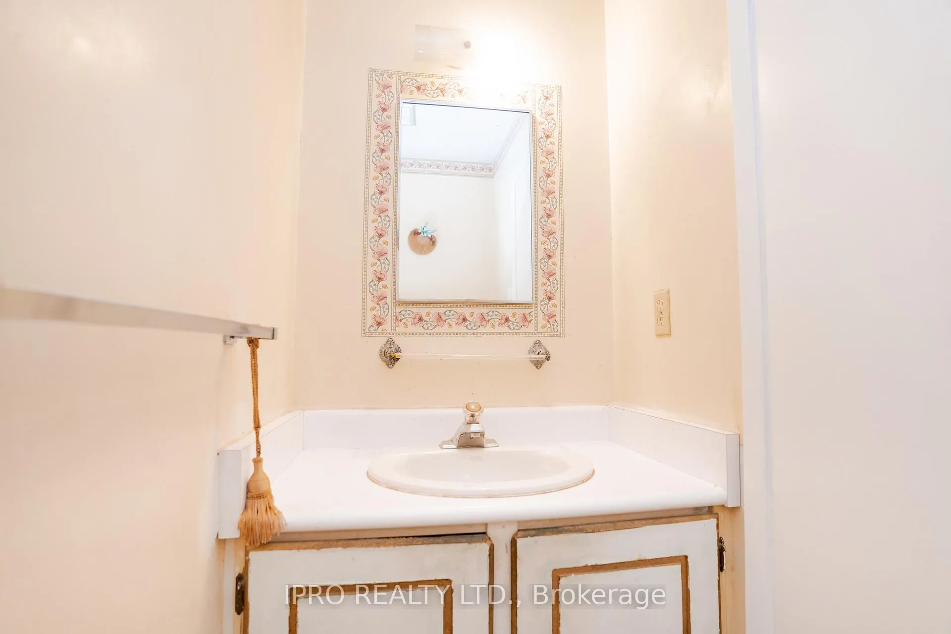 Photo 20 of Unit 20, 19 Celeste Drive, Scarborough, Guildwood — HOMEH
