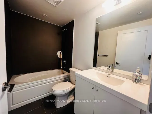 Photo 8 of Unit 1612, 2545 Simcoe Street N, Oshawa, Windfields — HOMEH