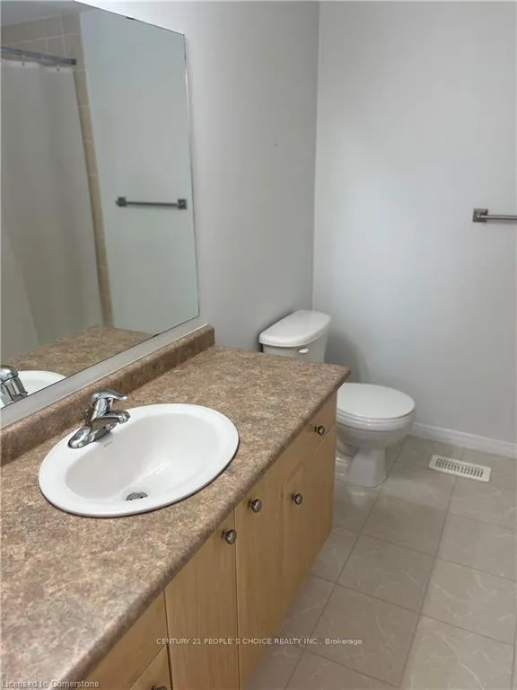 Photo 16 of Unit D98, 175 David Bergey Drive, Kitchener — HOMEH
