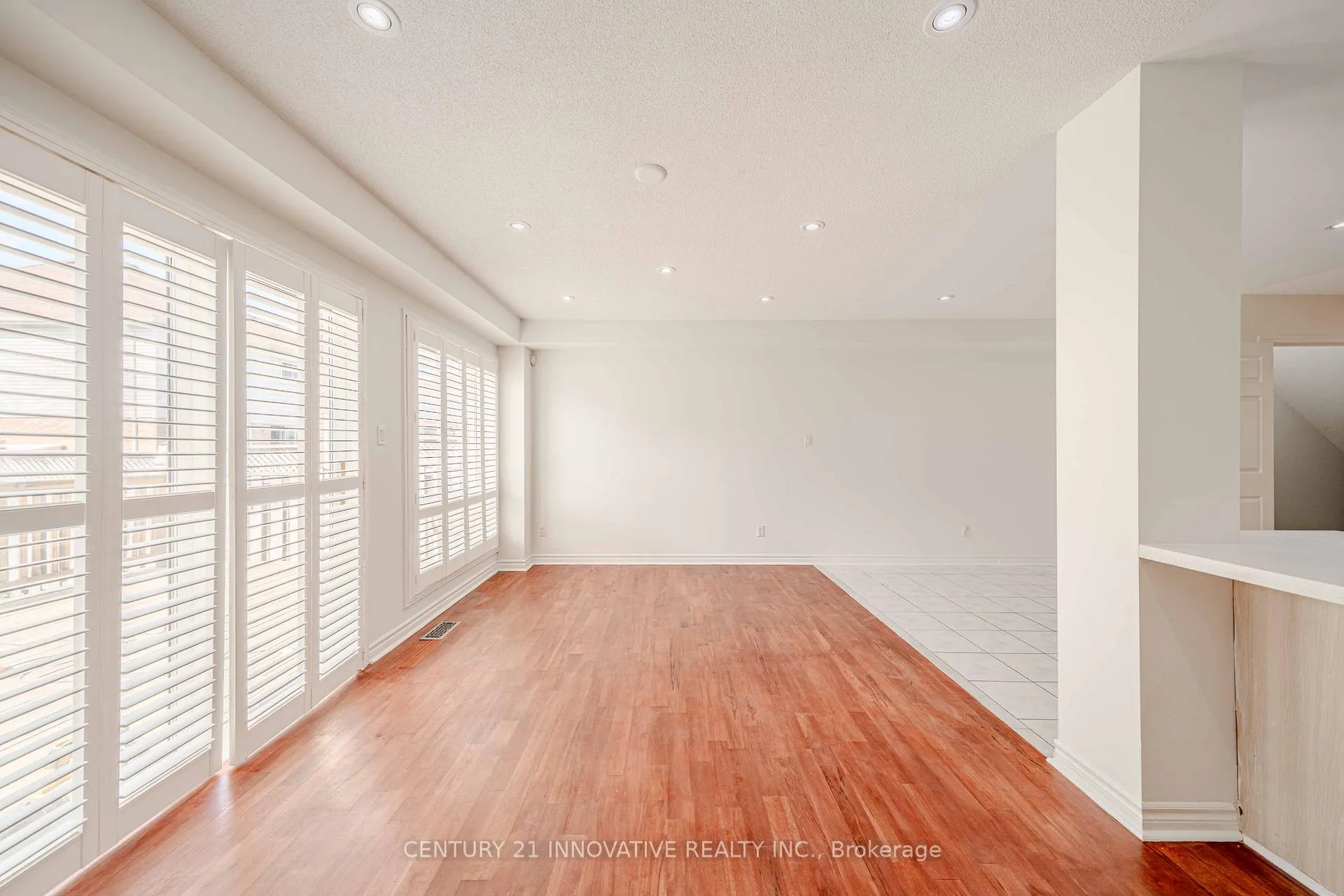 Photo 8 of Unit Main, 1524 Avonmore Square, Pickering, Town Centre — HOMEH