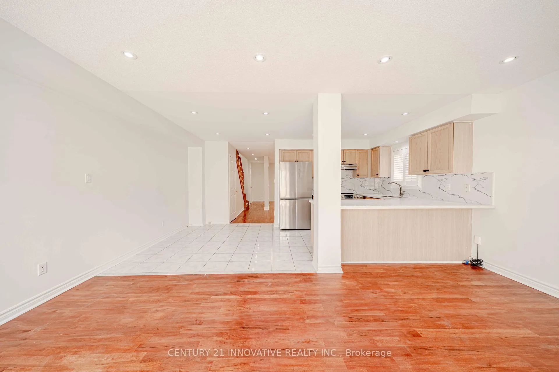 Photo 9 of Unit Main, 1524 Avonmore Square, Pickering, Town Centre — HOMEH