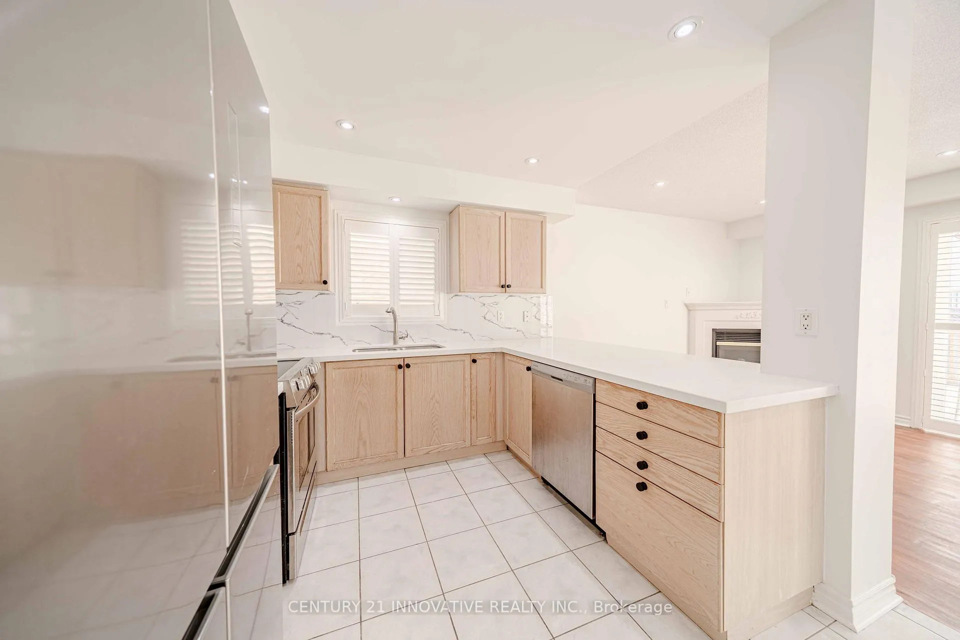 Photo 14 of Unit Main, 1524 Avonmore Square, Pickering, Town Centre — HOMEH
