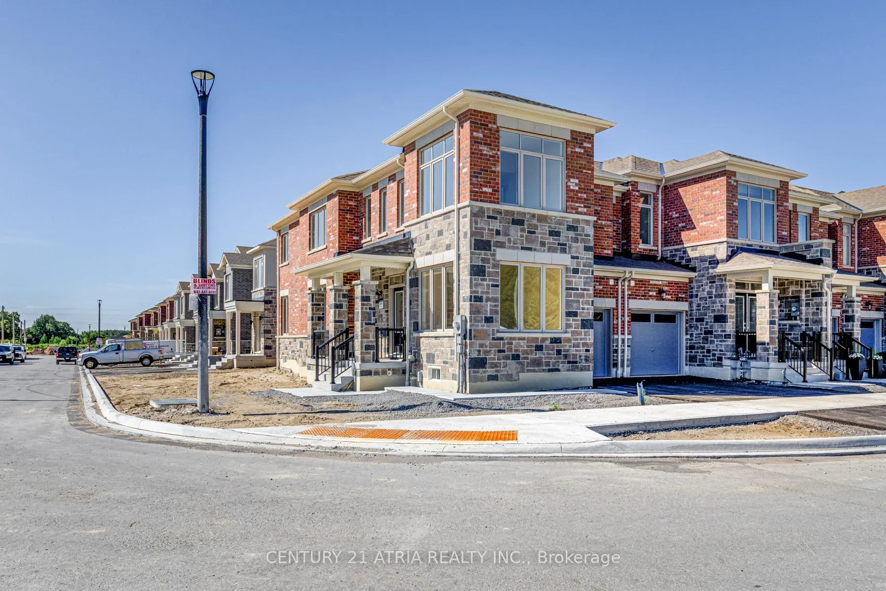 Photo 2 of 875 Smoothrock Avenue, Pickering, Liverpool — HOMEH