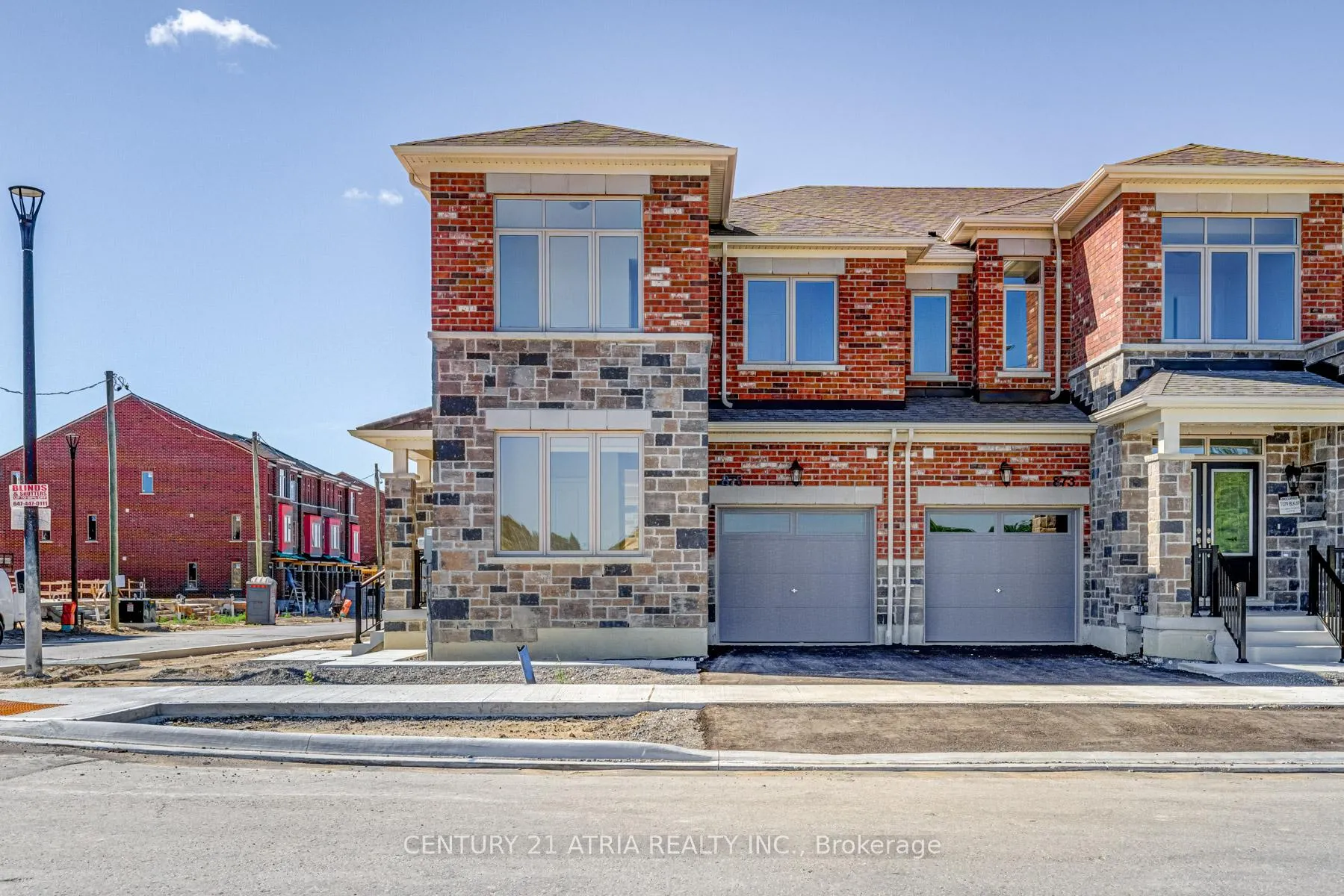 Photo 3 of 875 Smoothrock Avenue, Pickering, Liverpool — HOMEH